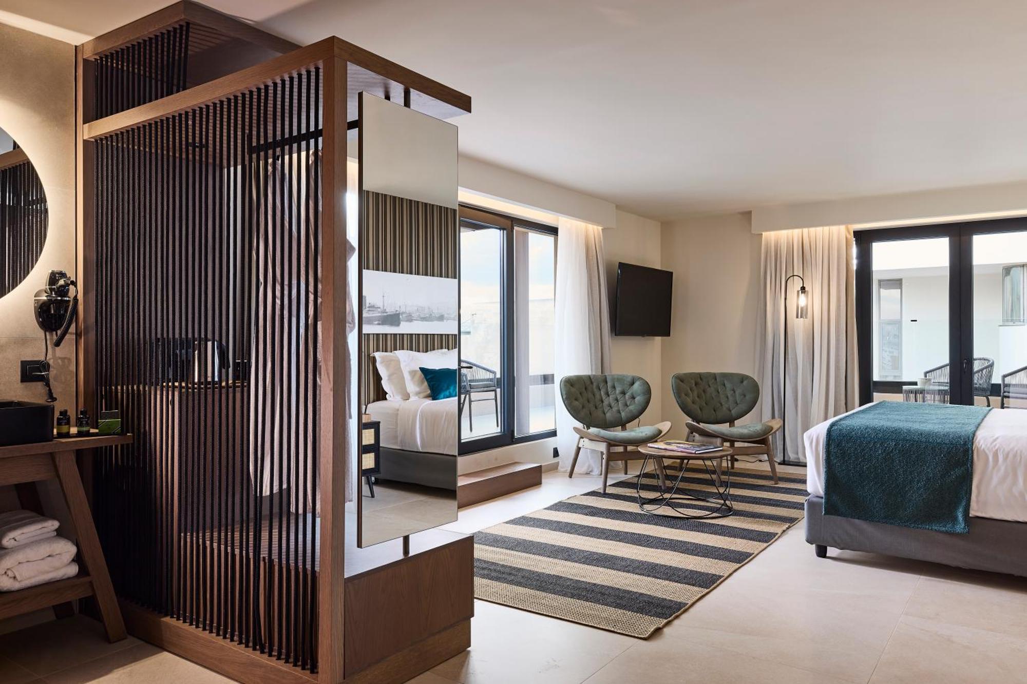 Athenarum Portus Life & Style Hotel Пирей Экстерьер фото