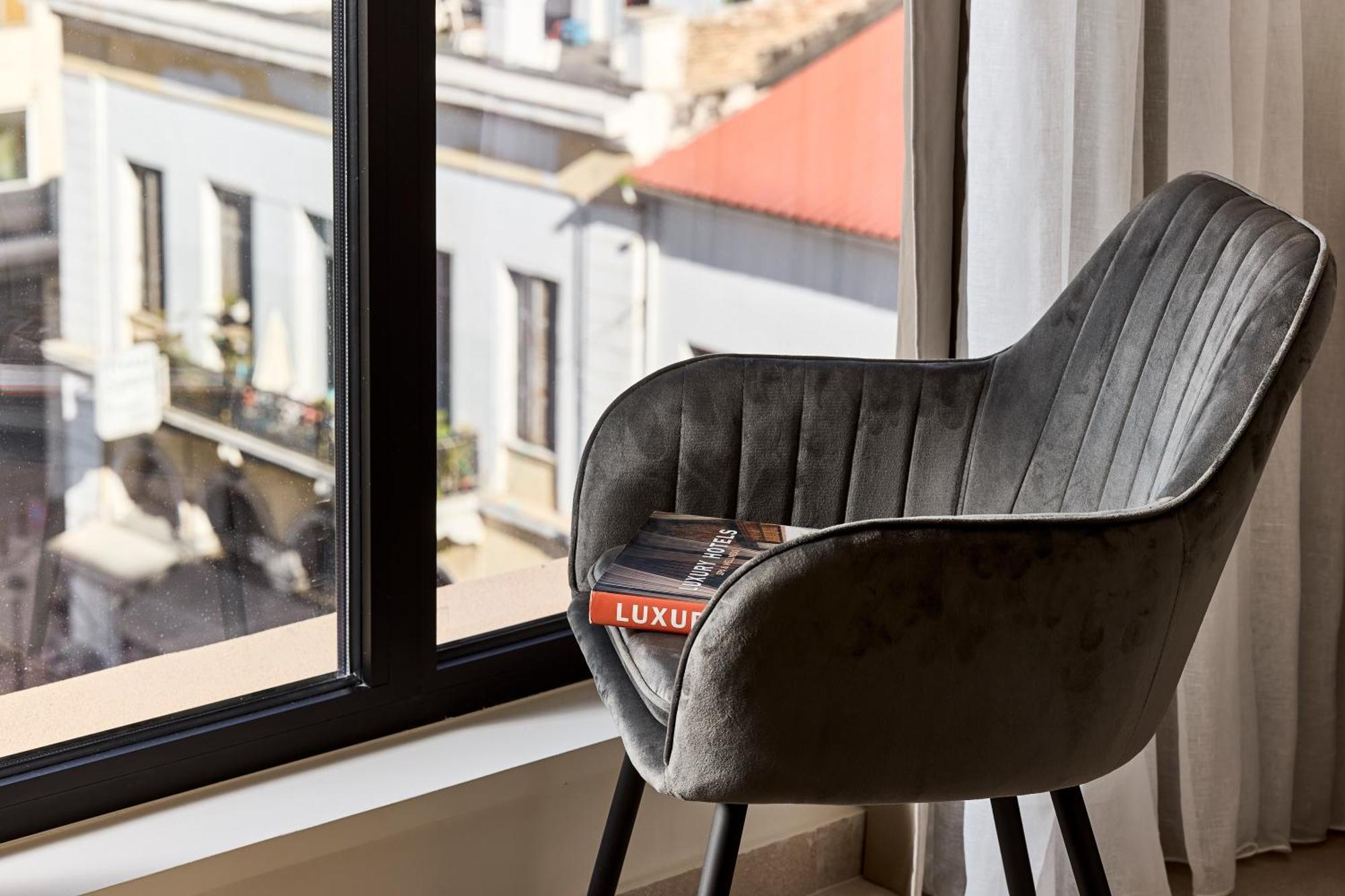 Athenarum Portus Life & Style Hotel Пирей Экстерьер фото